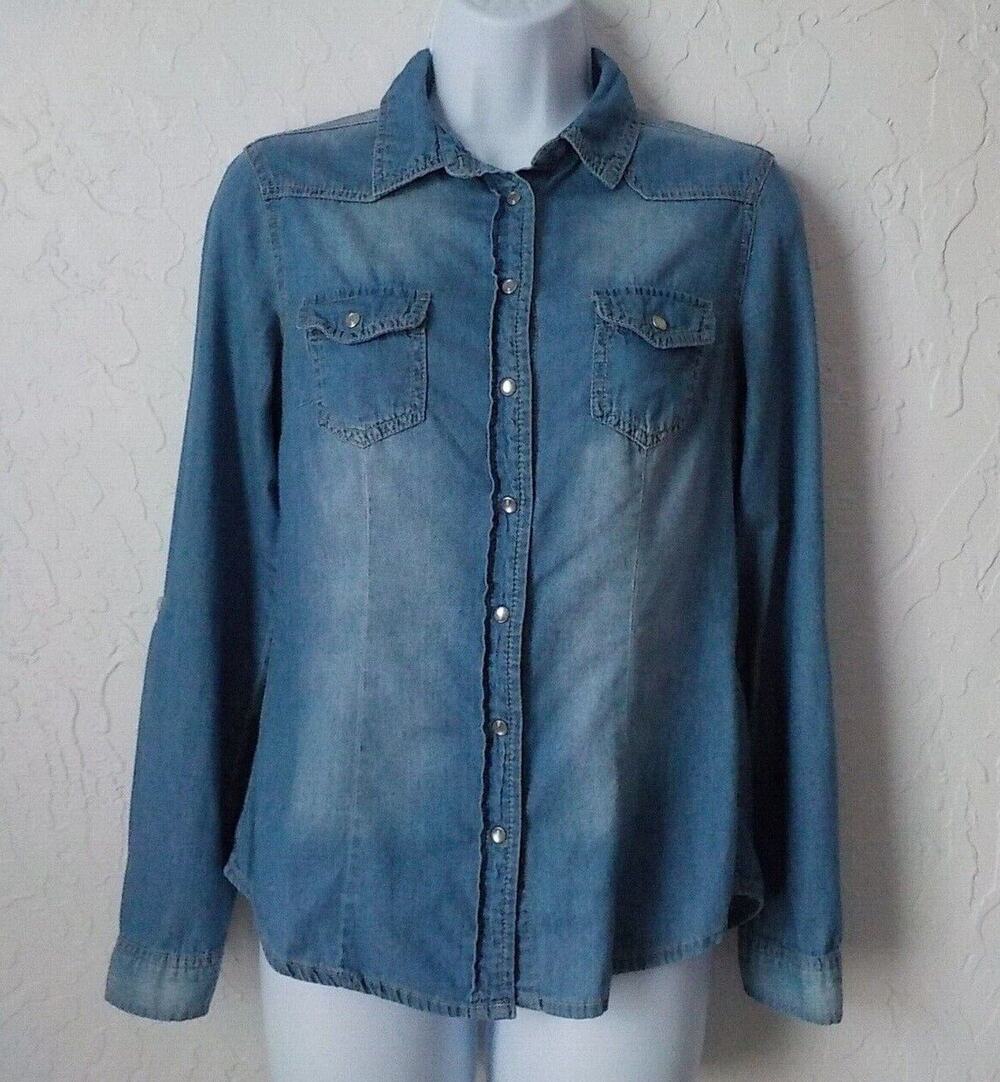 YMI Blue Button Up Shirt Women XSmall Snap On Pearl Lite Demin Western Festival